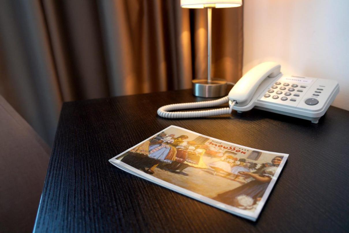 Hotel Mousson Michalovce Dış mekan fotoğraf